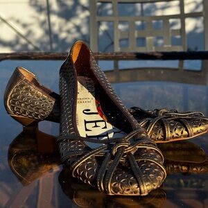 Elegant Bronze Women's Flats